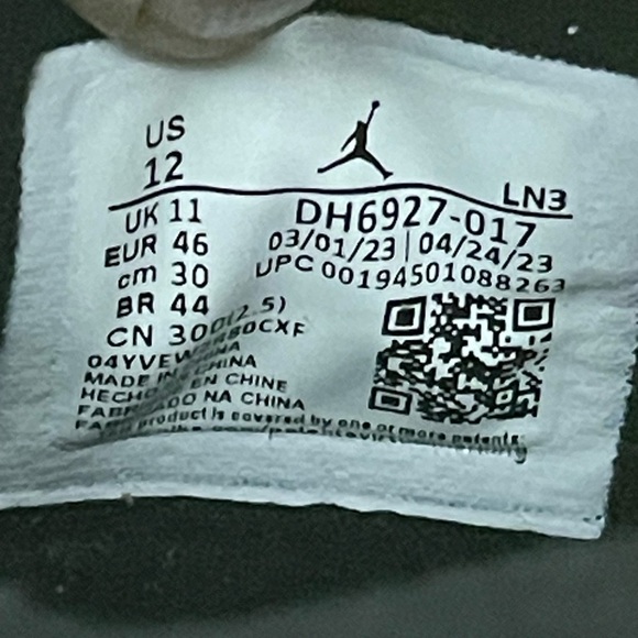 Nike Air Jordan 4 Retro Men’s 12 Black/white Tour yellow main image 4